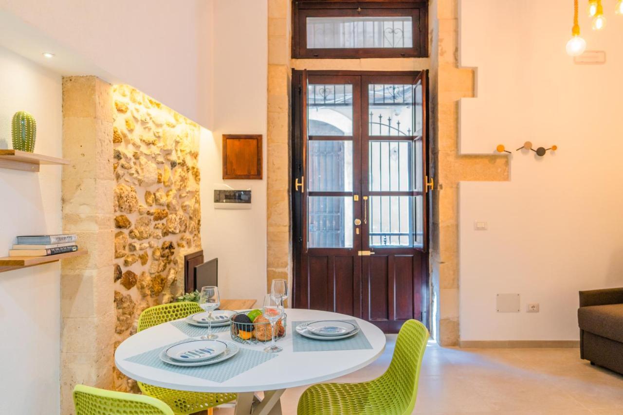 Apartamento Loft Ortigia - Cozy Studio In The Historic Center Syracuse Exterior foto